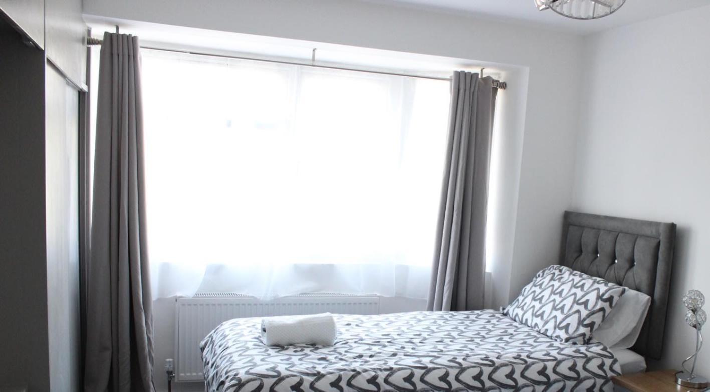 Exquisite And Modern 2 Bed Maisonette Harmondsworth ภายนอก รูปภาพ